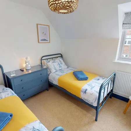 Semesterbostad Sandy Shores, The Bay, 2 Bedrooms With Ensuites, Balcony With Sea View, Parking With Ev Point, 2 Dogs Welcome Filey