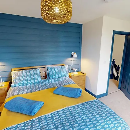 度假居 Sandy Shores, The Bay, 2 Bedrooms With Ensuites, Balcony With Sea View, Parking With Ev Point, 2 Dogs Welcome *