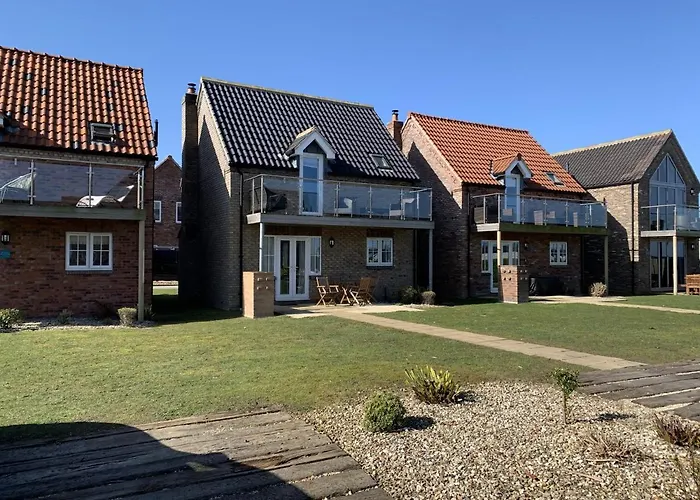 Hébergement de vacances Sandy Shores, The Bay, 2 Bedrooms With Ensuites, Balcony With Sea View, Parking With Ev Point, 2 Dogs Welcome *